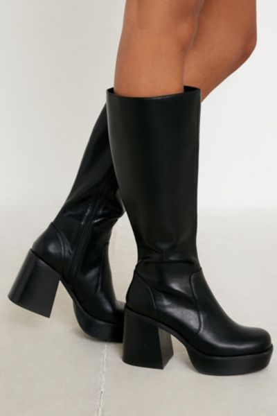 knee high boots gucci