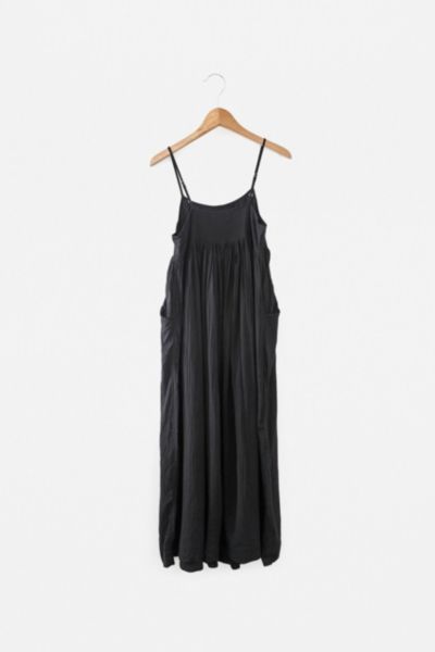 uo black dress