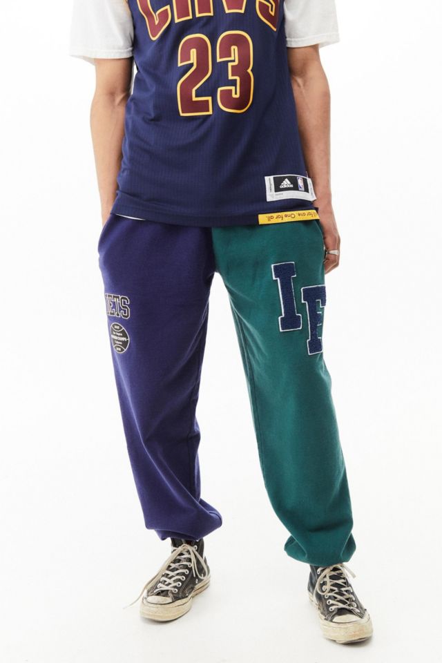 uo iets frans joggers