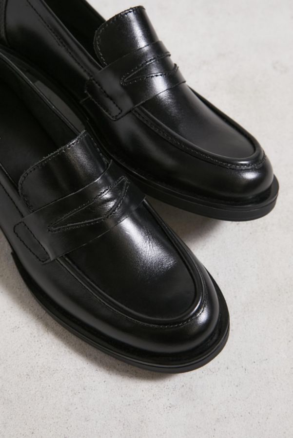 Slide View: 4: UO Penny Leather Loafer