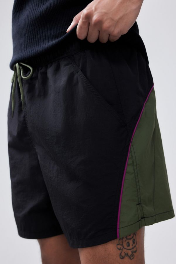 Slide View: 1: iets frans... Panel Runner Shorts