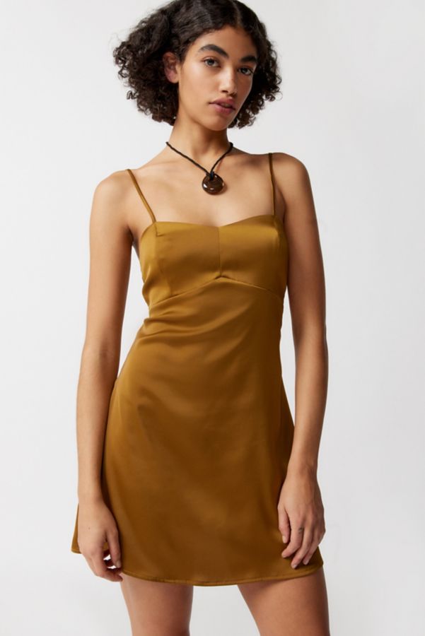 Slide View: 1: UO Bella Bow-Back Mini Dress