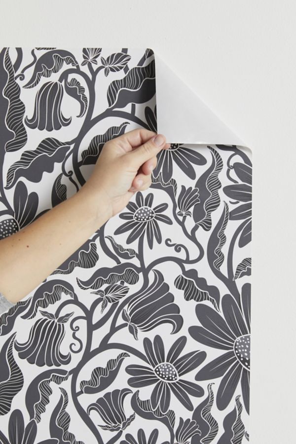 Slide View: 2: Sewzinski Climbing Flowers Black White Removable Wallpaper