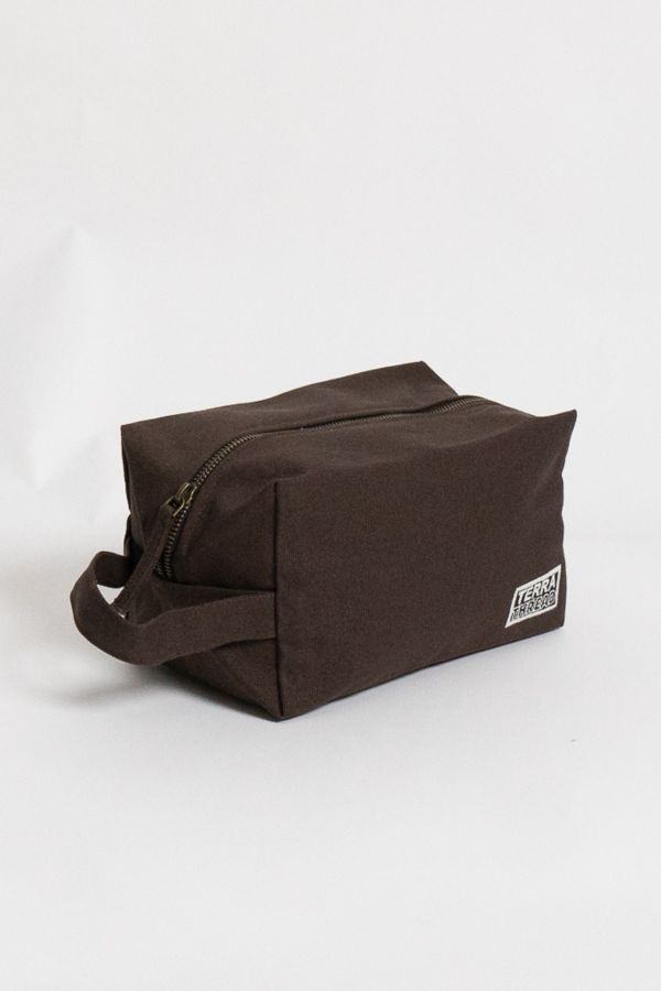 Slide View: 2: Terra Thread Organic Cotton Canvas Toiletry Bag