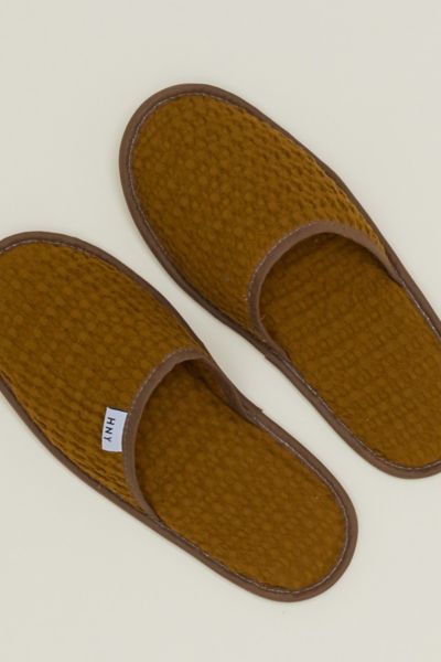 Hawkins New York Simple Waffle Slippers