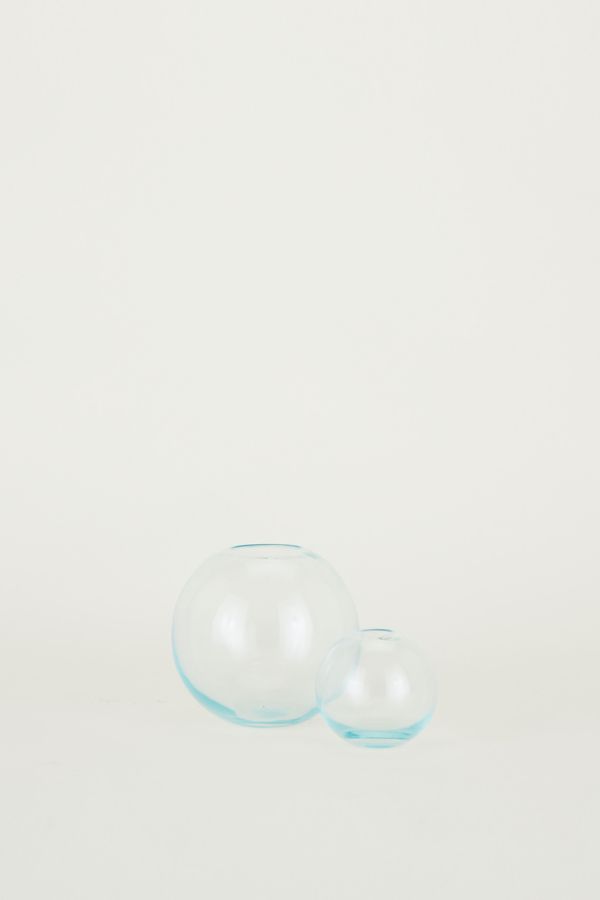 Slide View: 3: Hawkins New York Sphere Recycled Glass Vase