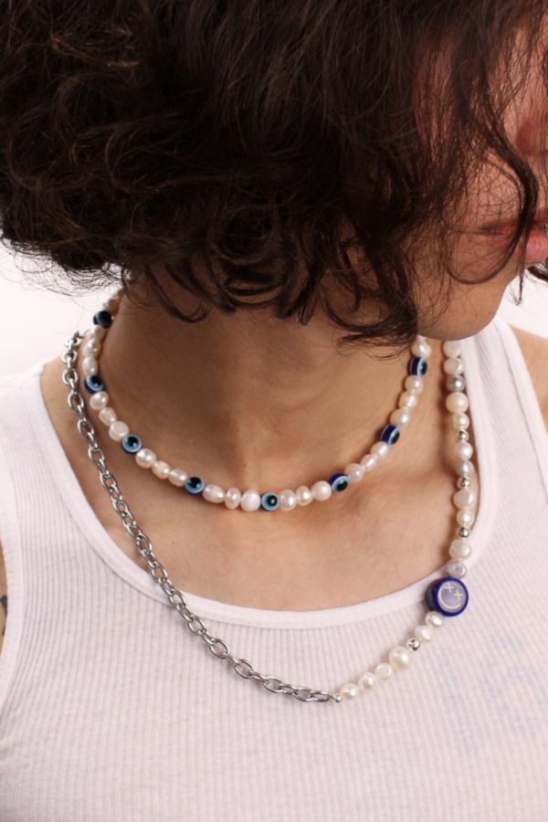 Slide View: 1: Velvet Luna Evil Eye Pearl Necklace