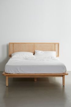 Slide View: 3: Marte Platform Bed