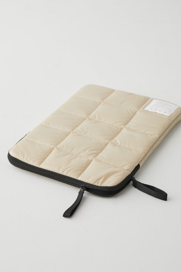 Slide View: 4: UO Puffer Laptop Sleeve