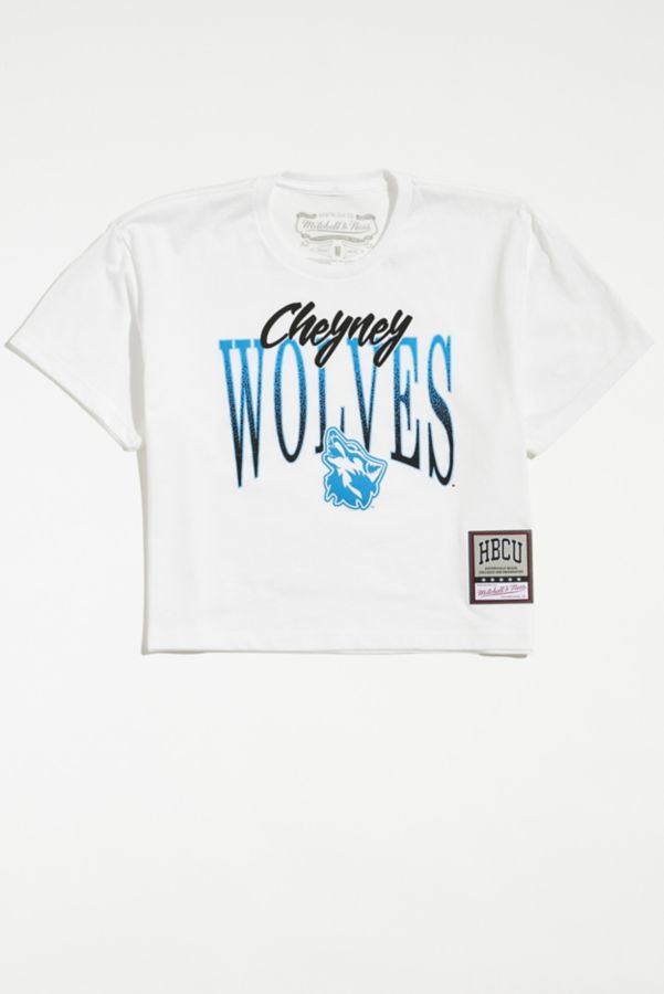 Slide View: 1: Cheyney University X Mitchell & Ness UO Exclusive Wolves Cropped Tee