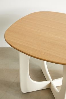 Slide View: 4: Silas Dining Table