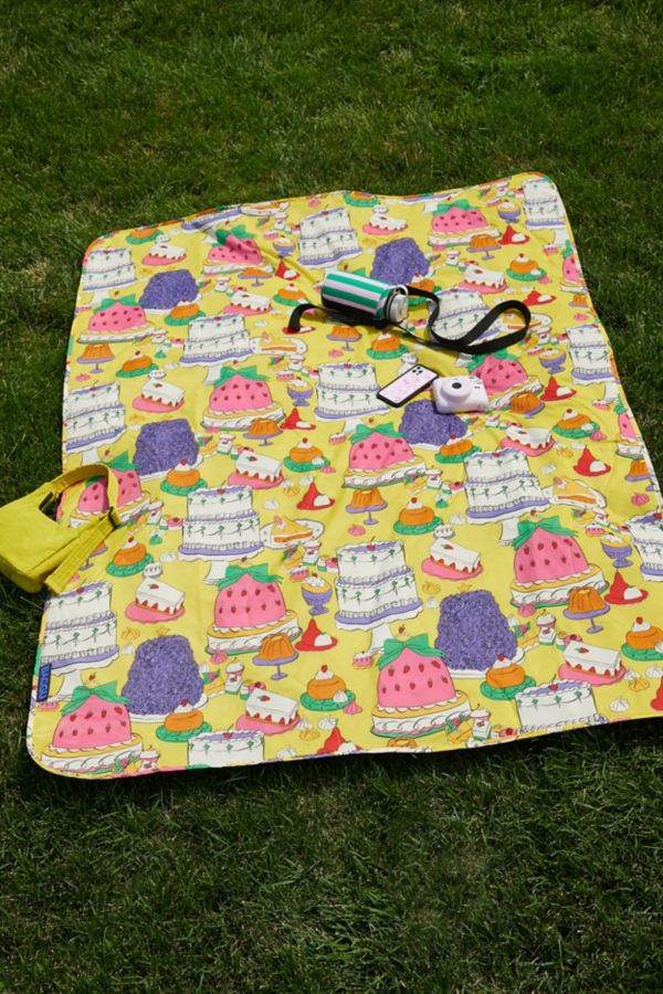 Slide View: 1: BAGGU Puffy Picnic Blanket