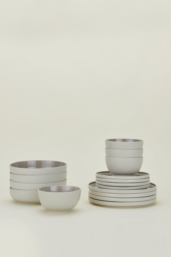 Slide View: 1: Hawkins New York Essential 16-Piece Dinnerware Set