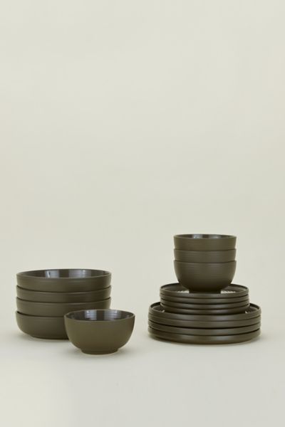 Hawkins New York Essential 16-Piece Dinnerware Set