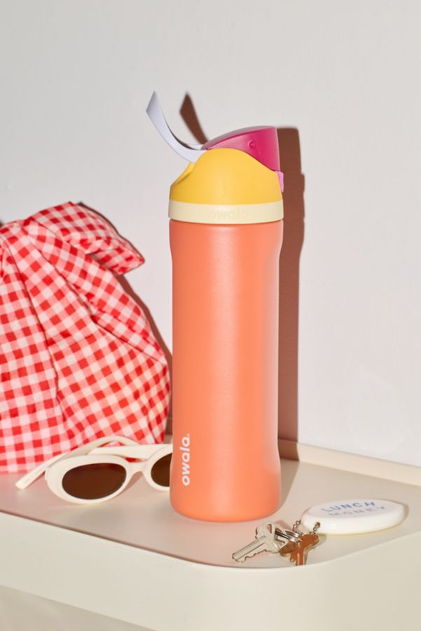 Slide View: 5: Owala FreeSip 24 oz Water Bottle