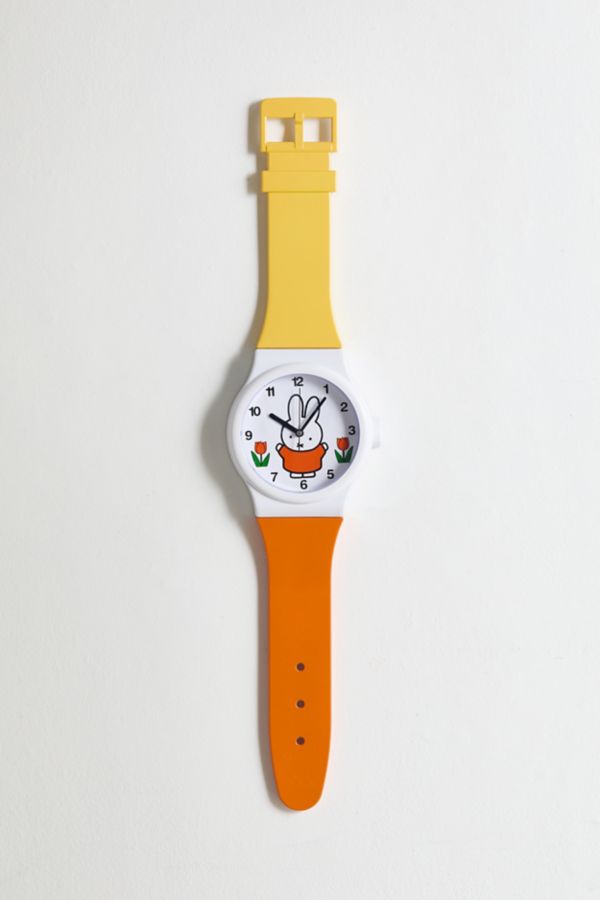 Slide View: 2: Wristwatch Wall Clock