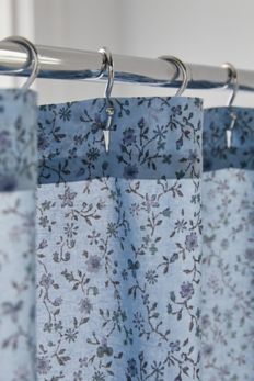 Slide View: 3: Clarissa Floral Vine Shower Curtain