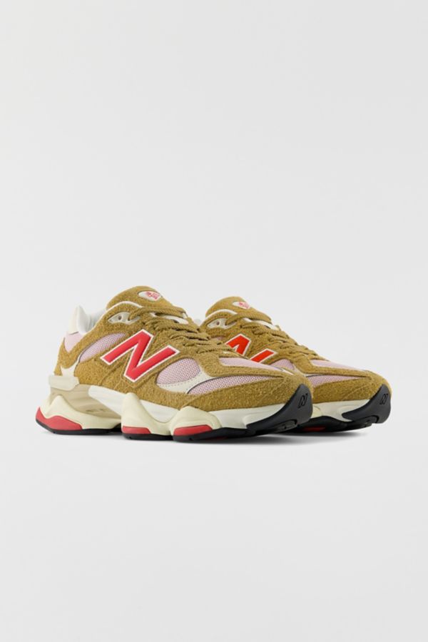 Slide View: 3: New Balance Women's 9060 Sneaker