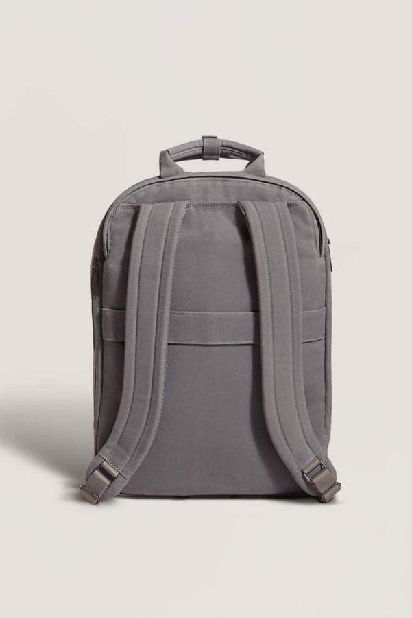 Slide View: 4: Day Owl Recycled Pro Backpack