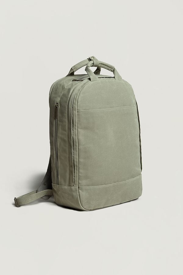 Slide View: 3: Day Owl Recycled Pro Backpack