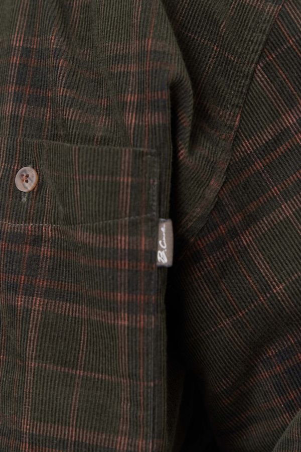 Slide View: 2: Barney Cools Cabin 2.0 Recycled Cotton Corduroy Plaid Shirt