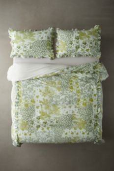 Slide View: 2: Ruffle Toile Duvet Cover