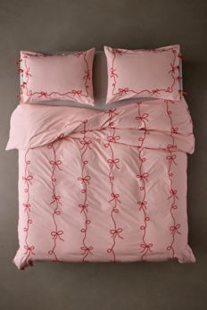 Slide View: 2: Lacey Bows Duvet Cover