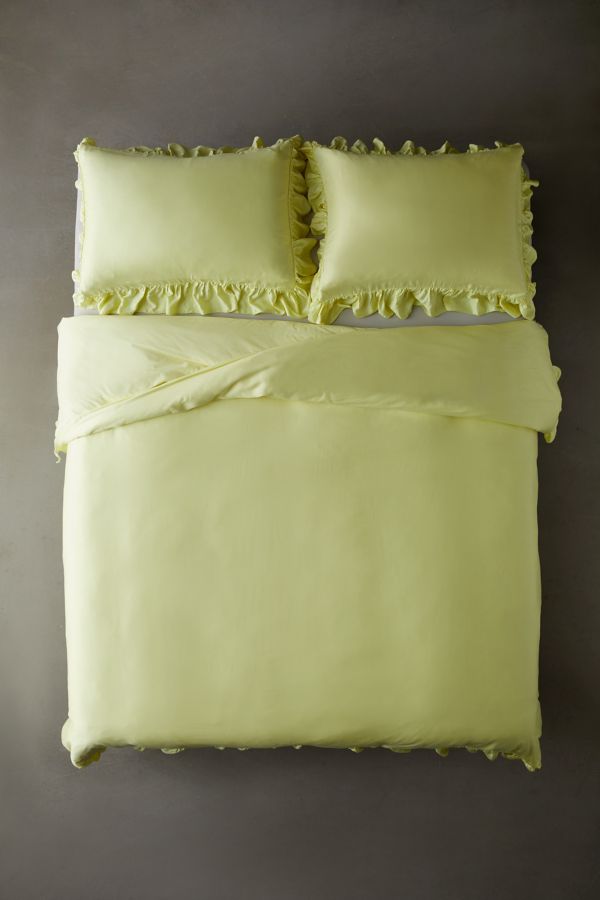 Slide View: 2: Sateen Ruffle Detail Duvet Cover