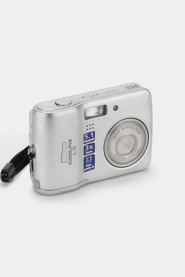 Slide View: 1: Nikon Coolpix L3 Point and Shoot Digital Camera Refurbished By Retrospekt