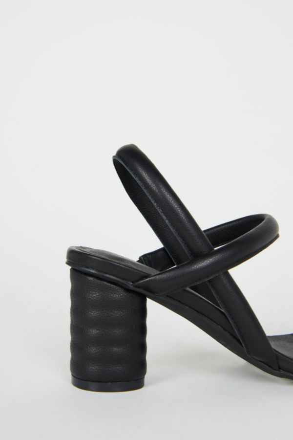 Slide View: 4: Intentionally Blank Kifton Leather Heel