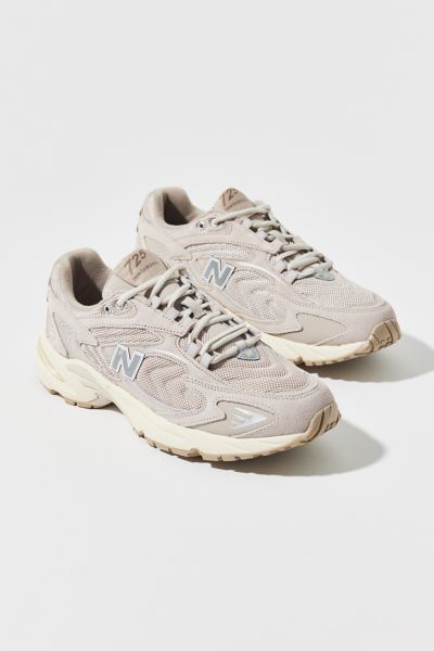 New Balance 725v1 Sneaker