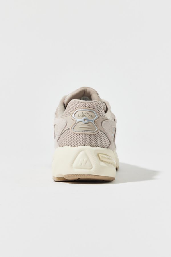 Slide View: 4: New Balance 725v1 Sneaker