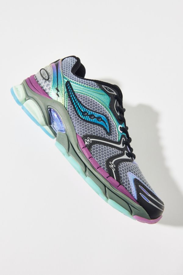 Slide View: 1: Saucony Women's ProGrid Triumph 4 Sneaker