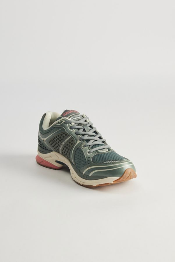 Slide View: 3: Saucony ProGrid Triumph 4s Sneaker