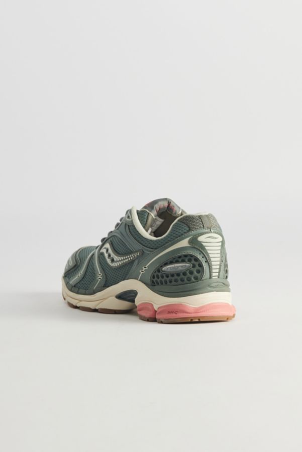 Slide View: 4: Saucony ProGrid Triumph 4s Sneaker