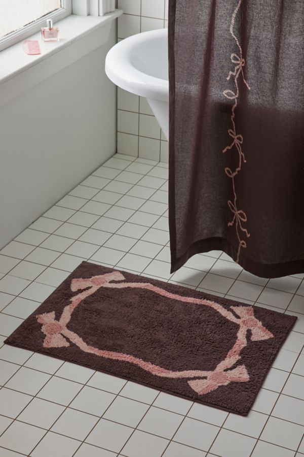 Slide View: 1: Lacey Bows Bath Mat