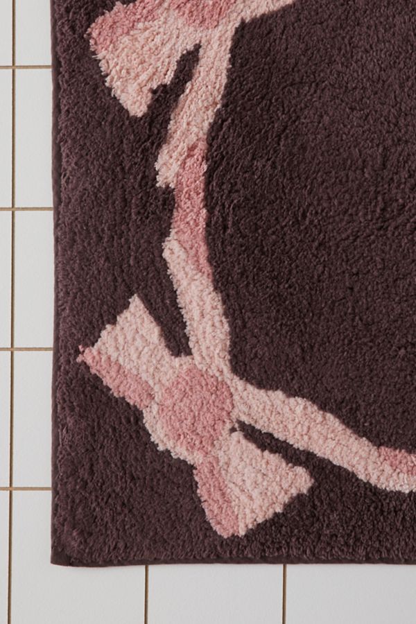 Slide View: 4: Lacey Bows Bath Mat