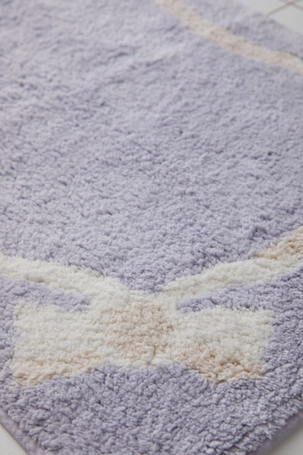 Slide View: 3: Lacey Bows Bath Mat