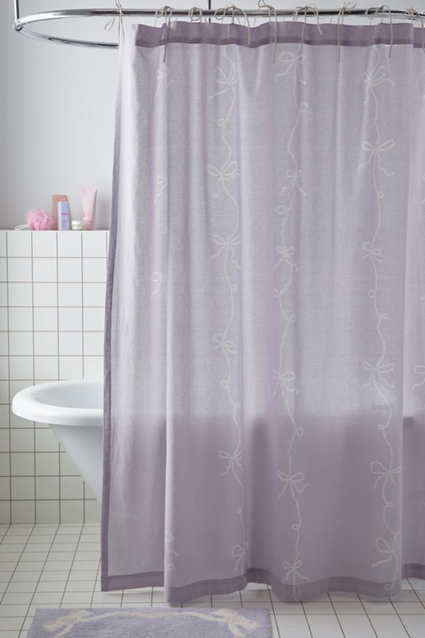 Slide View: 1: Lacey Bows Shower Curtain