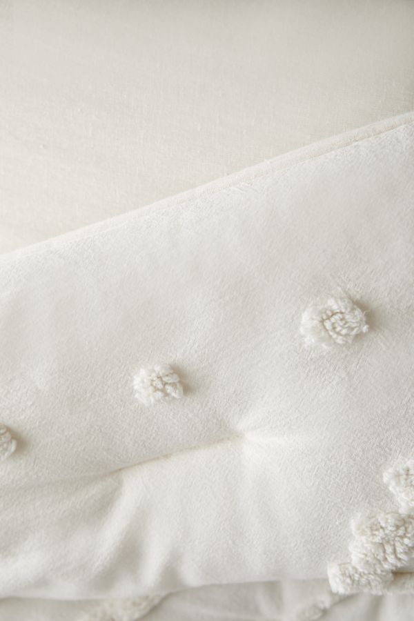 Slide View: 3: Maggie Boho Tufted Comforter