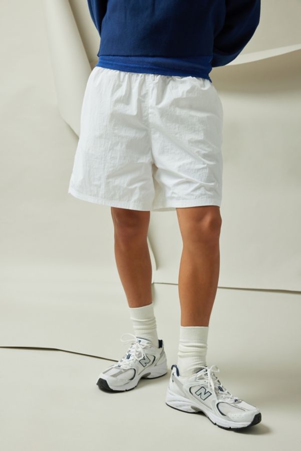 Slide View: 1: Champion UO Exclusive Woven Taslan 6” Short