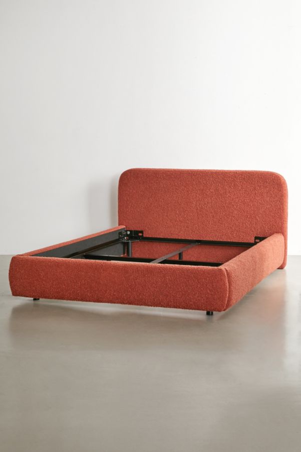 Slide View: 3: Daphne Platform Bed