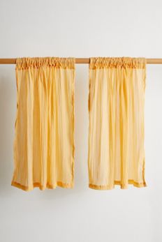 Slide View: 2: Crinkle Chiffon Café Curtain Set