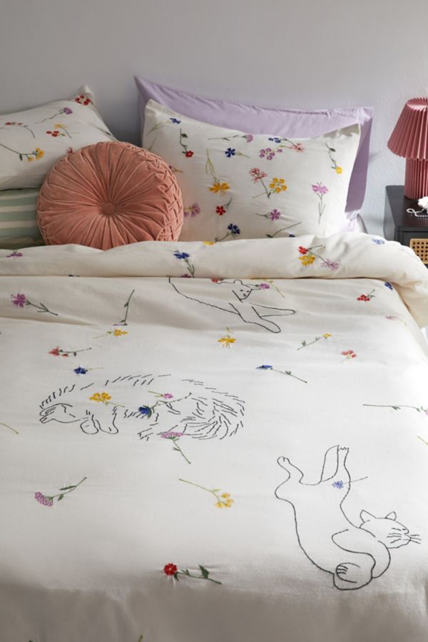 Slide View: 1: Sleepy Cats Embroidered Duvet Cover