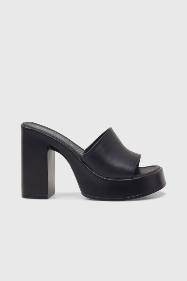 Slide View: 2: ROC Nina Leather Mule