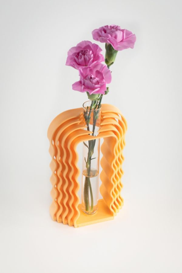 Slide View: 2: Honey & Ivy Cleo Bud Vase