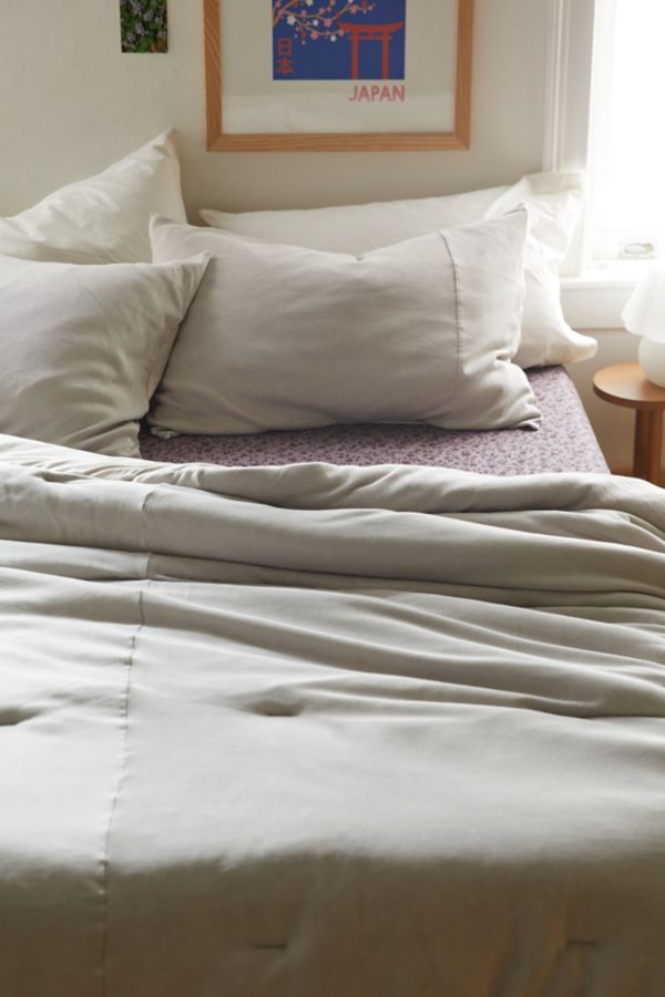 Slide View: 1: Faded Rib Comforter