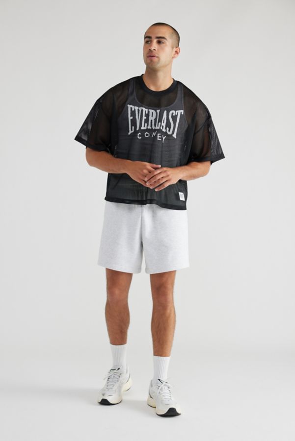 Slide View: 3: Coney Island Picnic X Everlast Tee Court Exclusif Chez UO