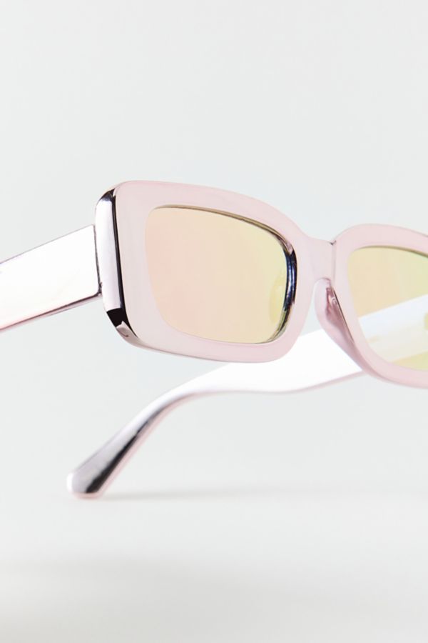 Slide View: 2: UO Essential Rectangle Sunglasses