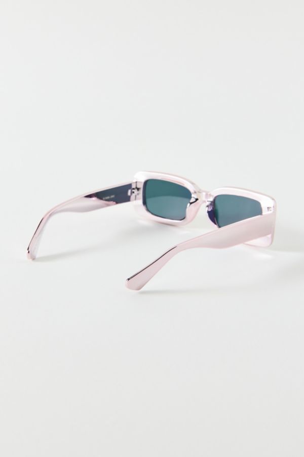 Slide View: 3: UO Essential Rectangle Sunglasses